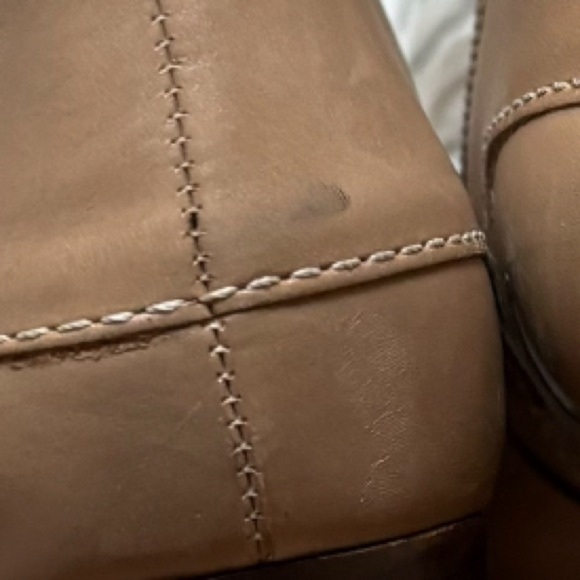 M4DE Tan Leather Ankle Stacked Block Heel Pointed Toe Asymmetric Booties Size 9 - Picture 11 of 12